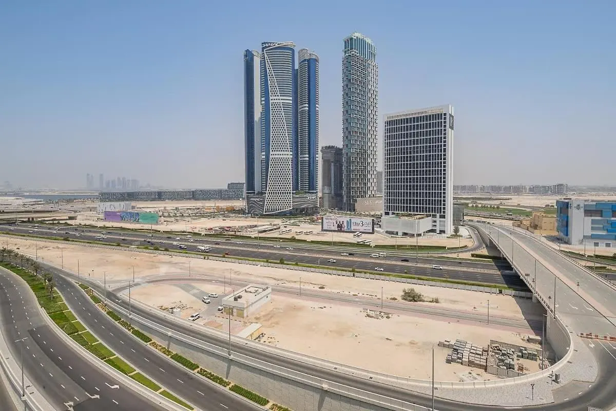 Frank Porter - 15 Northside Tower 1 Dubai Apartment
